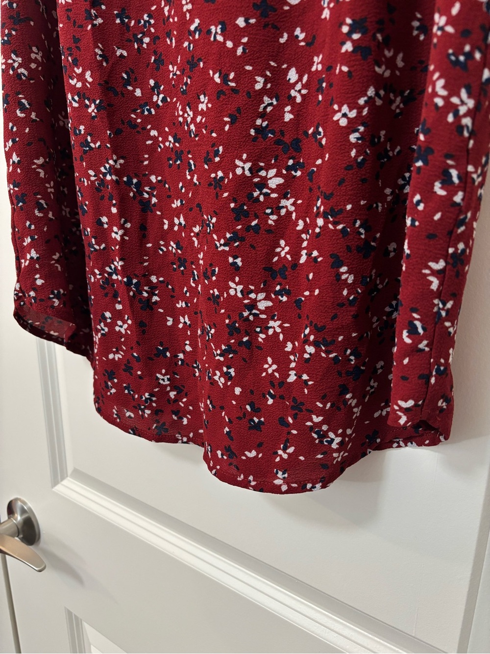 41 Hawthorn Burgundy Navy Floral Print Cap Sleeve  Top, Size M - Picture 6 of 8